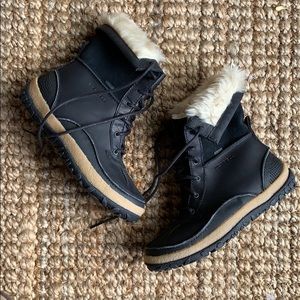 NWOT Merrell sheepskin lined winter boots